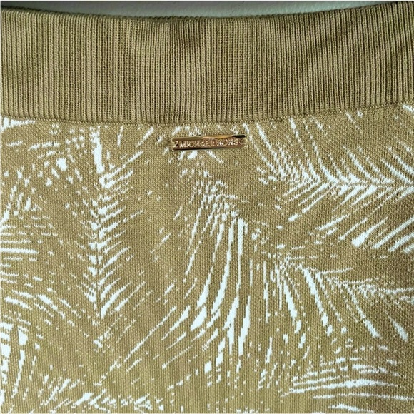 Michael Kors Two Piece Knit Set Tank Top And Skirt In Khaki & White Size L NWT - Picture 3 of 9